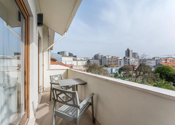 아파트 Guestready - Almada 516 *