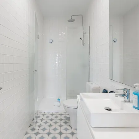아파트 Guestready - Almada 516 *