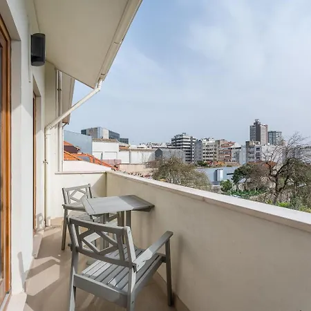 Apartamento Guestready - Almada 516 *