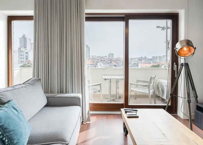 Apartamento Guestready - Almada 516 *